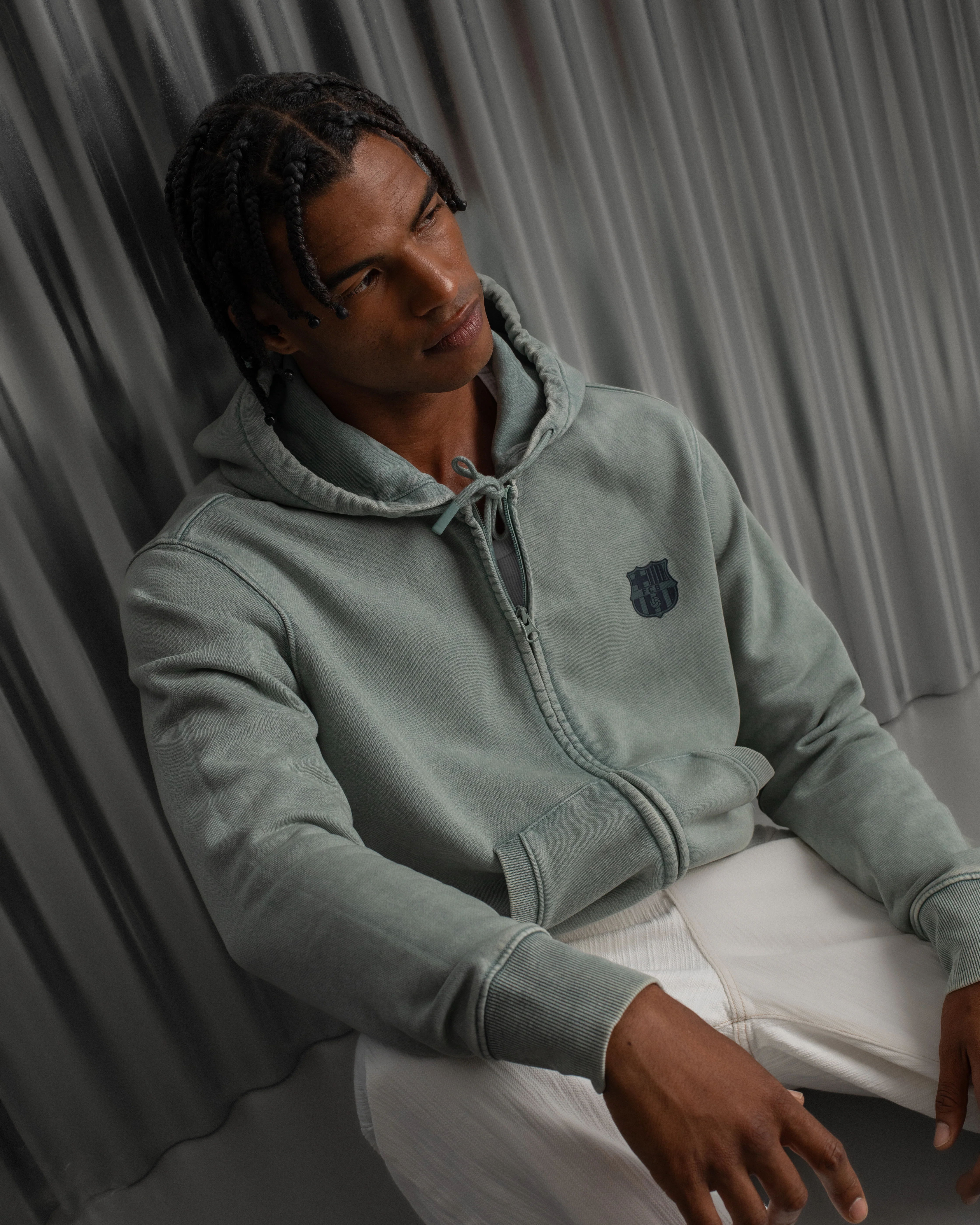 Hoodie Zip Green Barça Essentials - Image 7