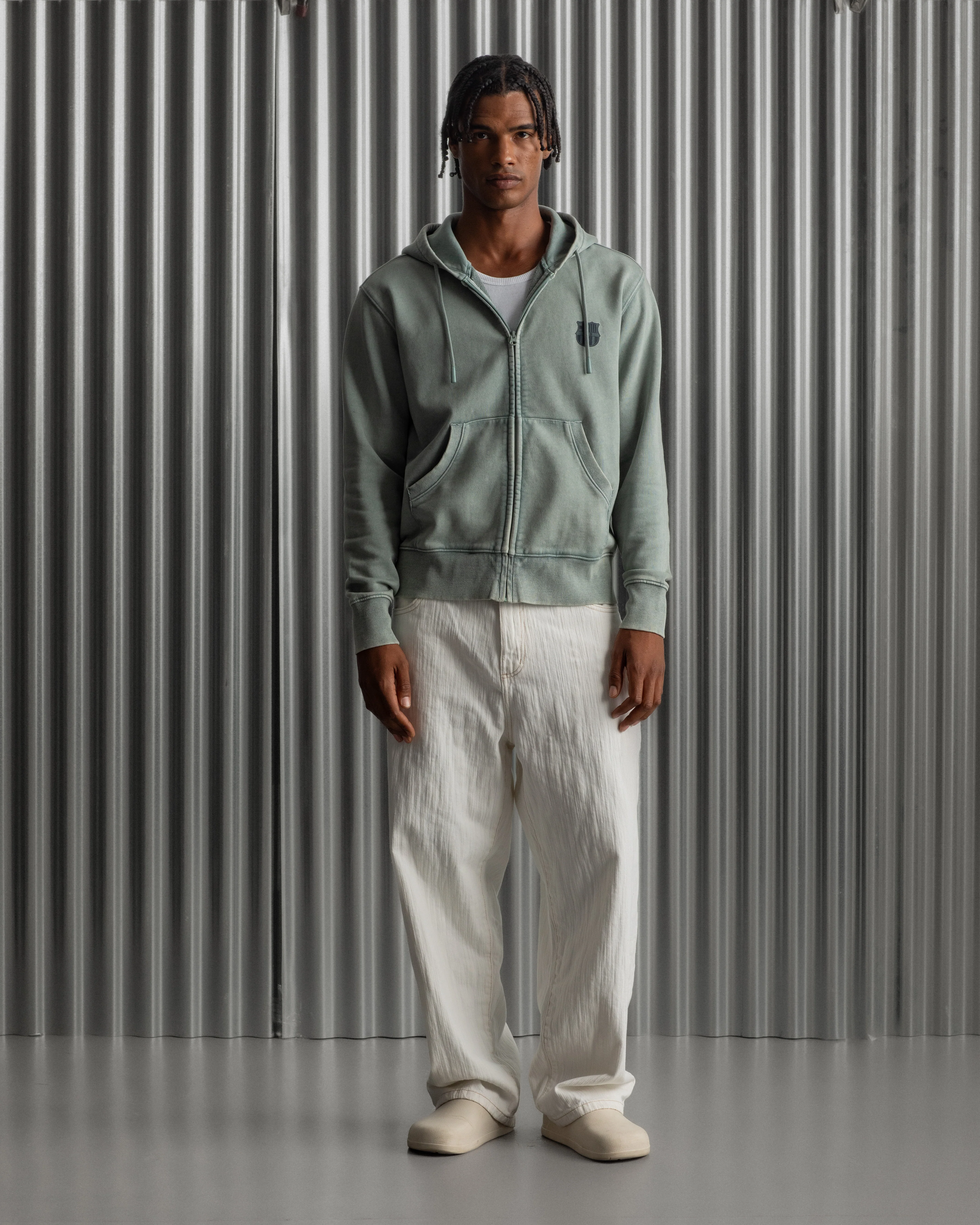 Hoodie Zip Green Barça Essentials - Image 8