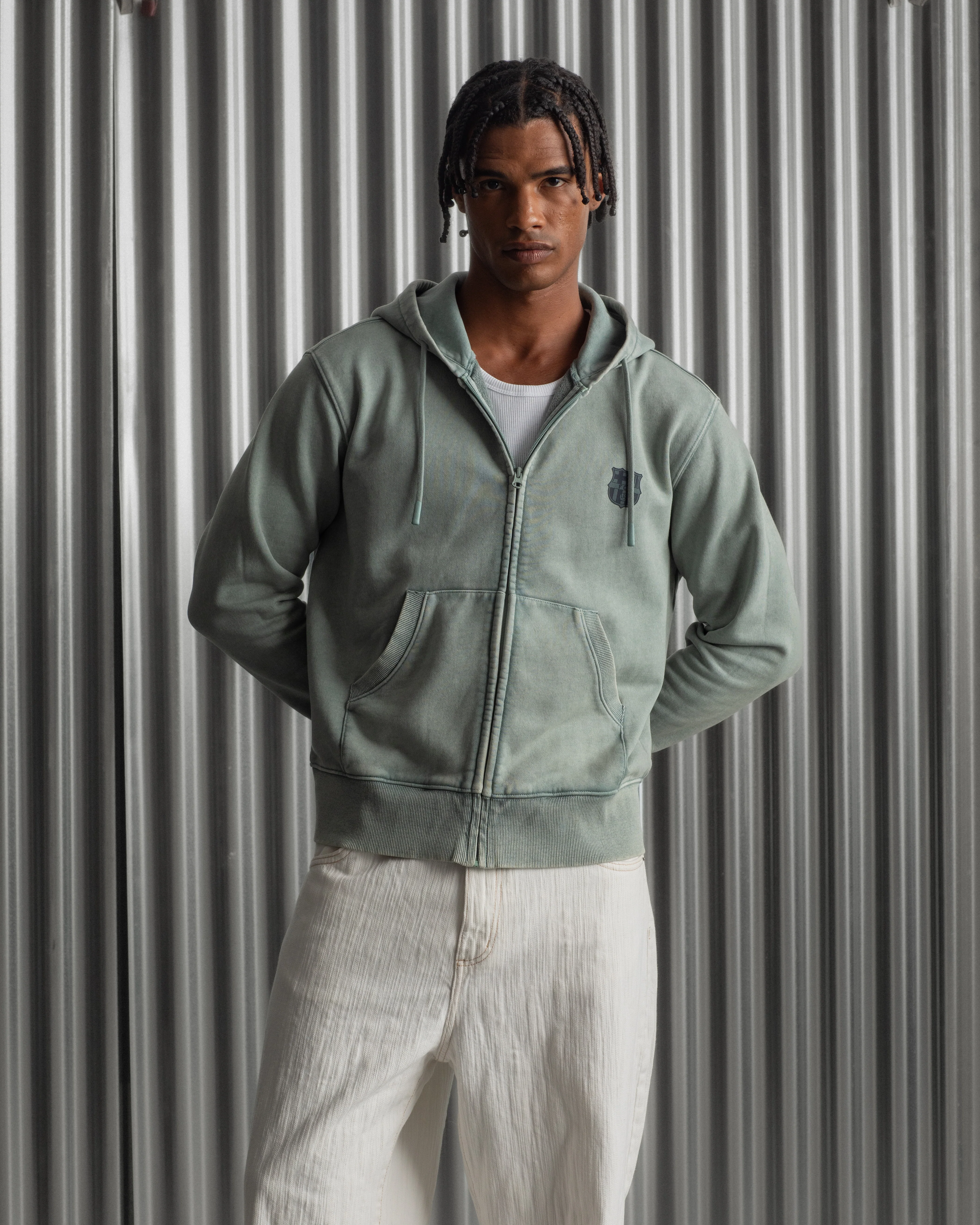 Hoodie Zip Green Barça Essentials - Image 9