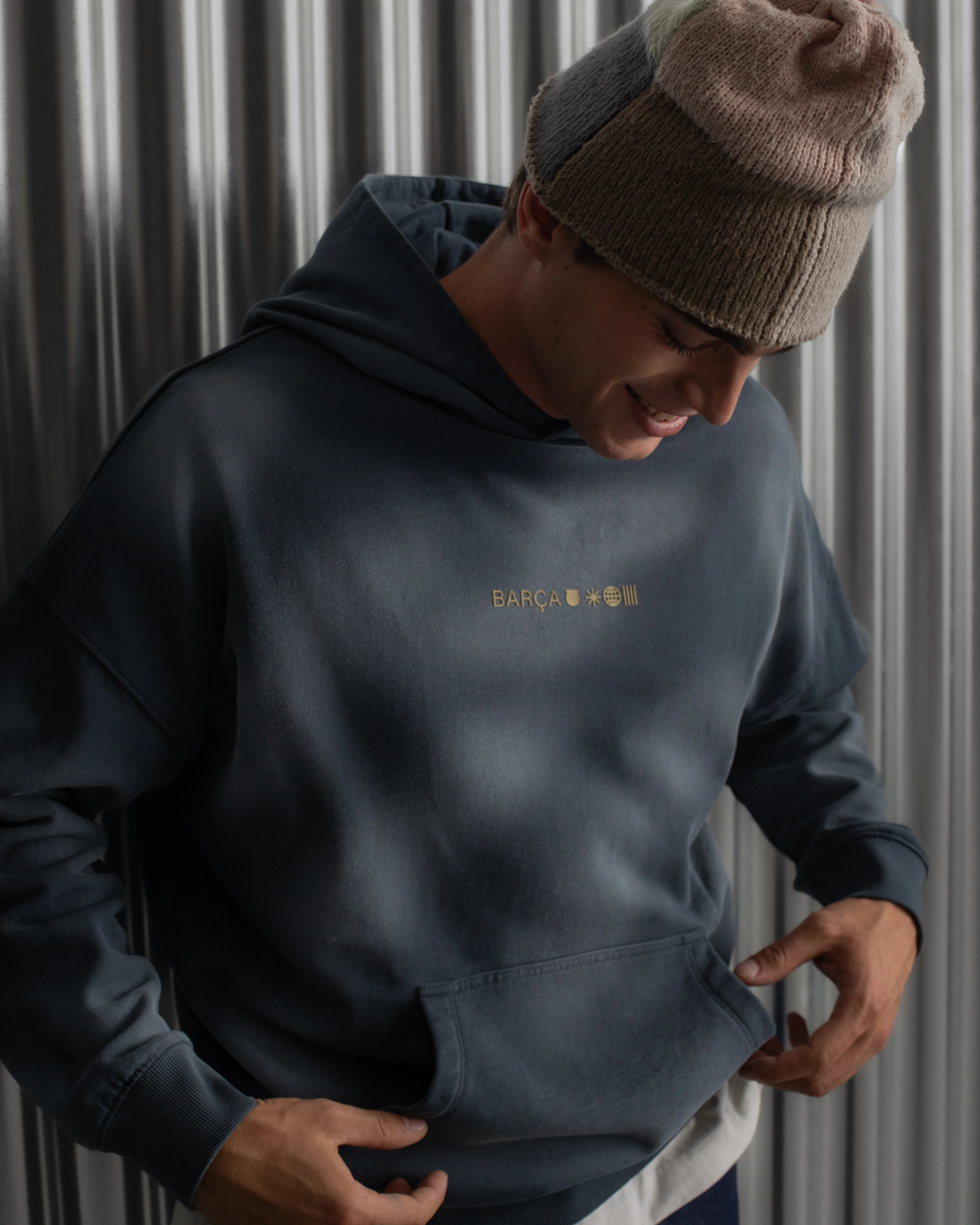 Hoodie Navy Barça Essentials - Image 4