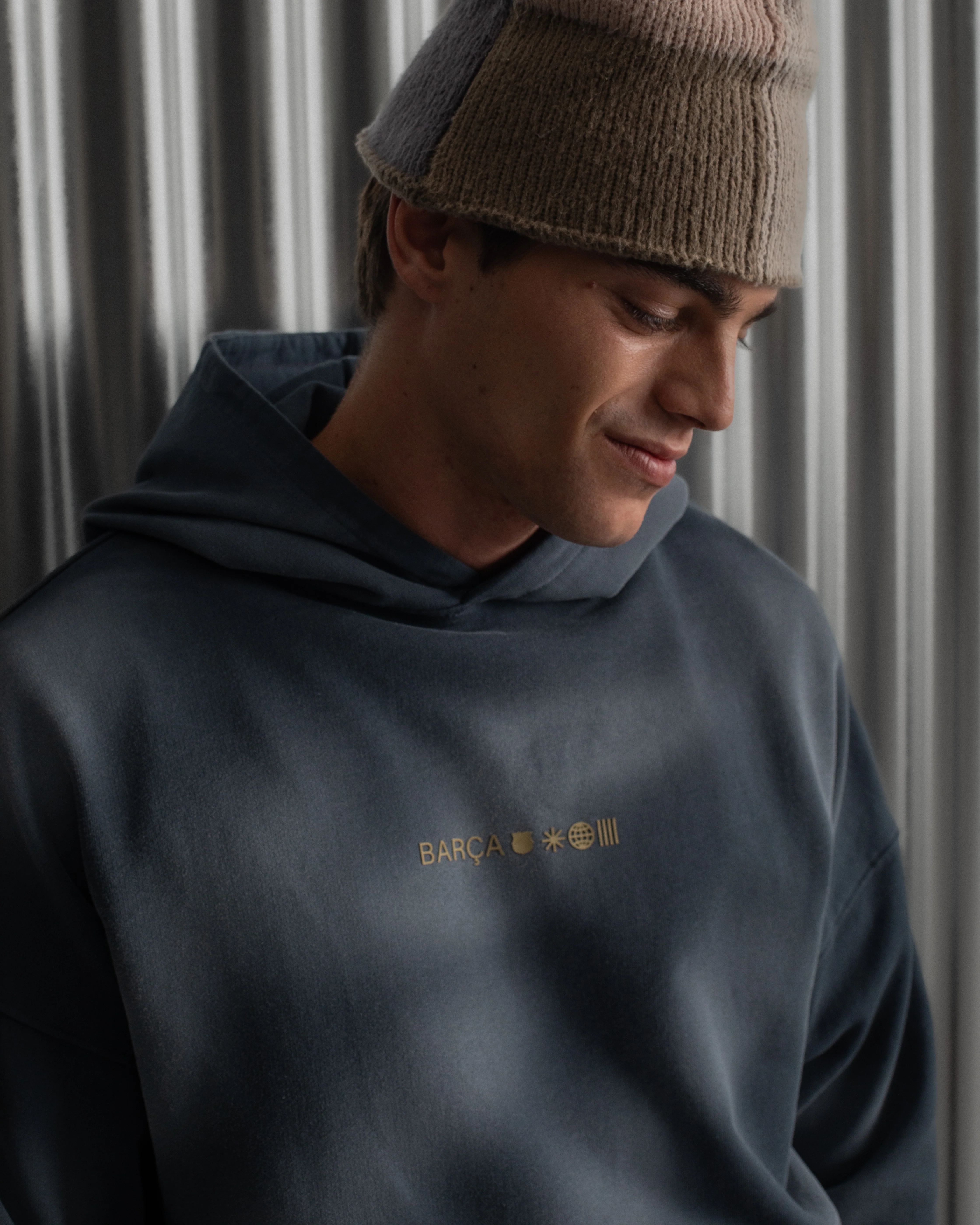 Hoodie Navy Barça Essentials - Image 6