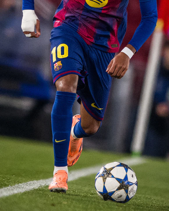 LAMINE YAMAL | Shorts home 25/26 FC Barcelona - Image 5