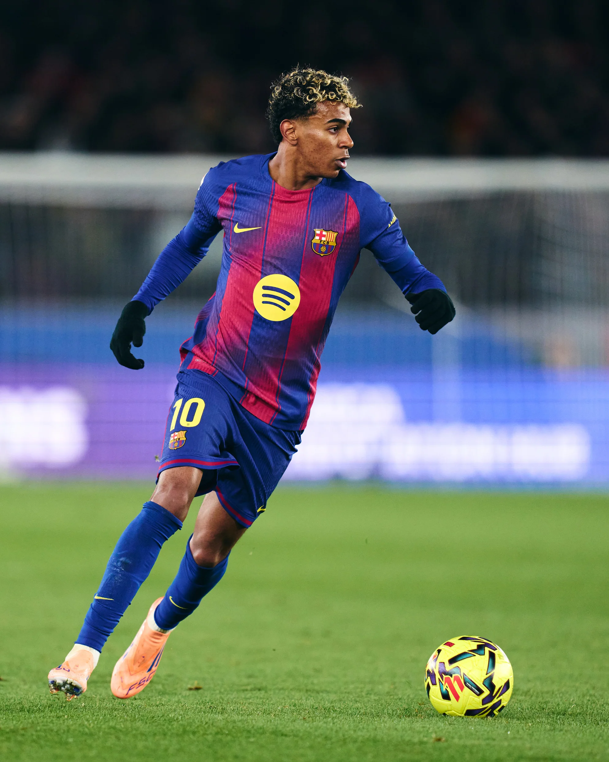 LAMINE YAMAL | Shorts home 25/26 FC Barcelona - Image 6