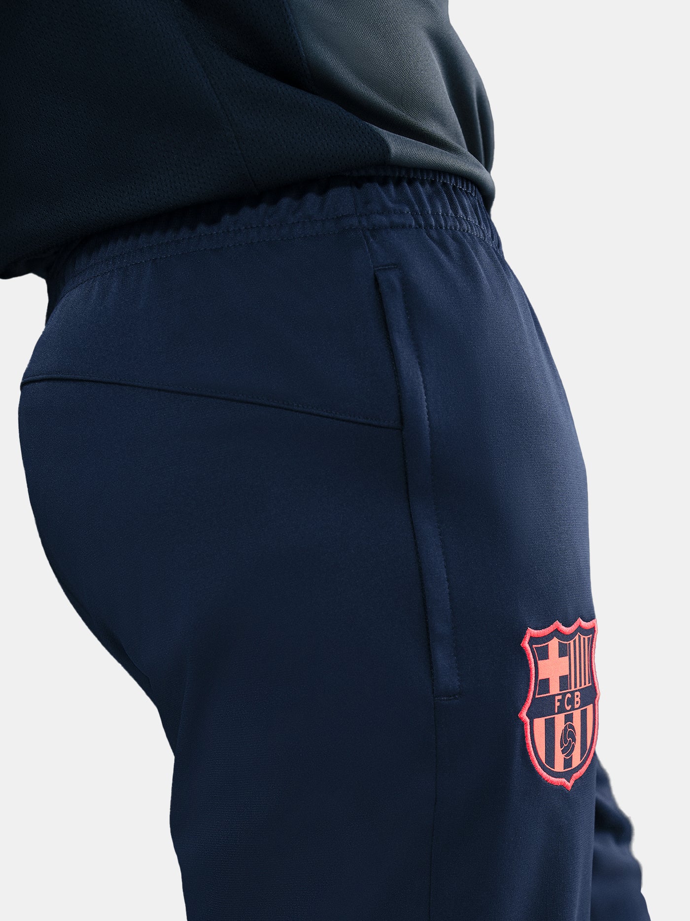 Tracksuit FC Barcelona T90 25/26 - Image 7