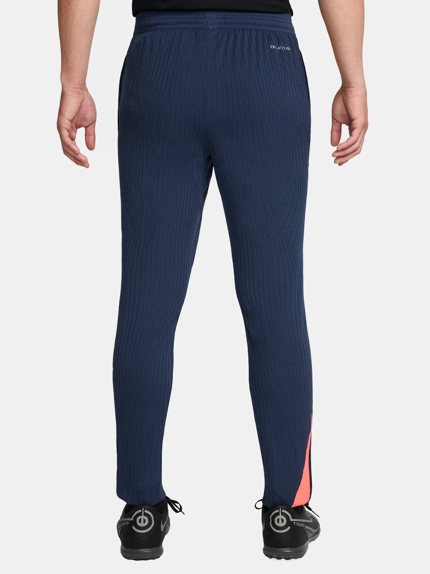 Training pants FC Barcelona T90 25/26 - Player's Edition - Image 3