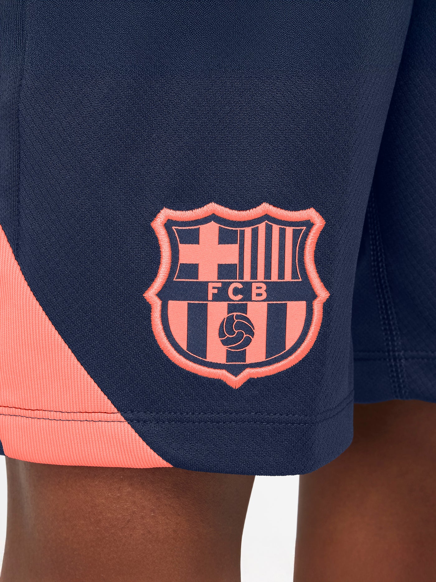 Training shorts FC Barcelona third 25/26 T90 - Junior - Image 4